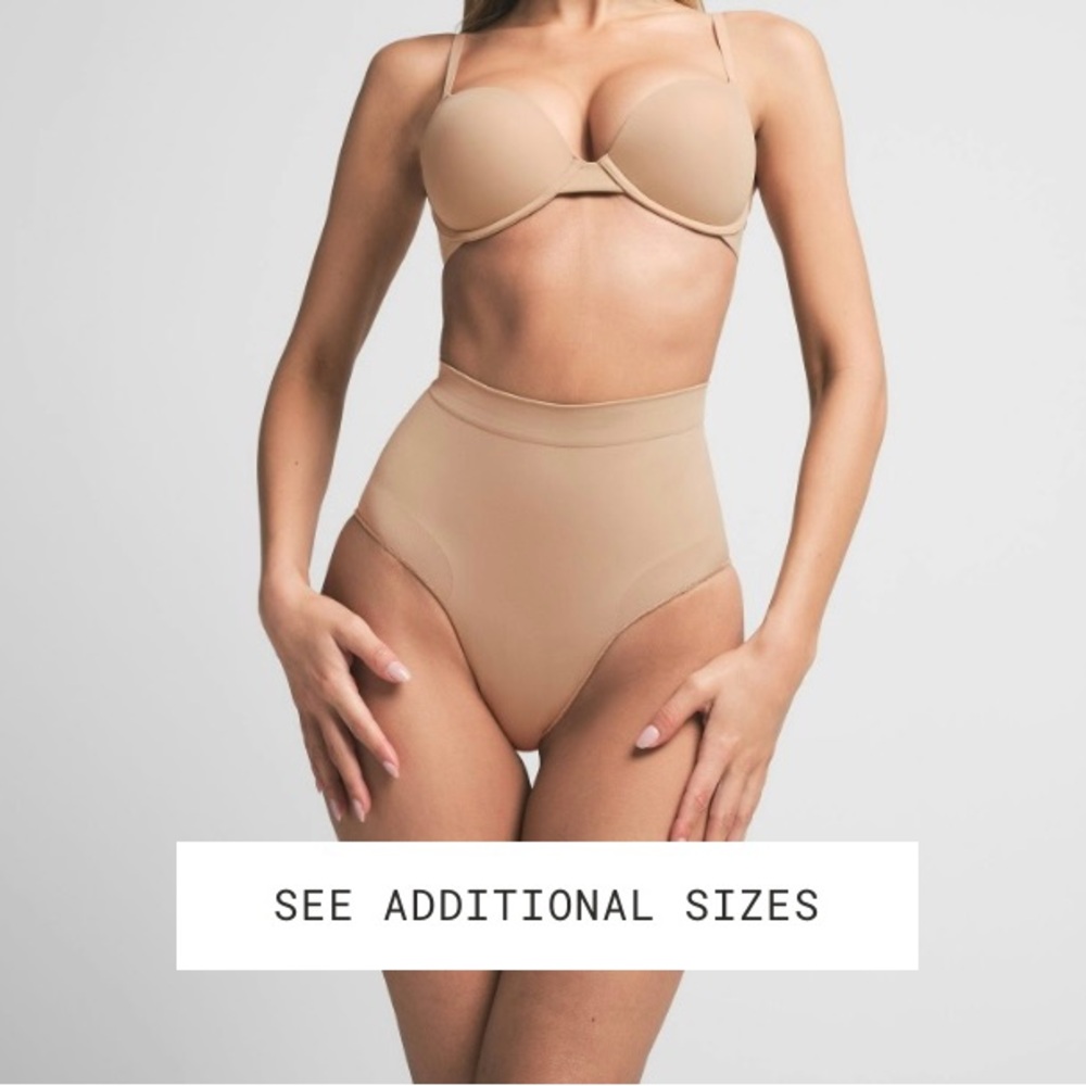 SKIMS Seamless Sculpt Mid Waist Brief - Size M - Mica